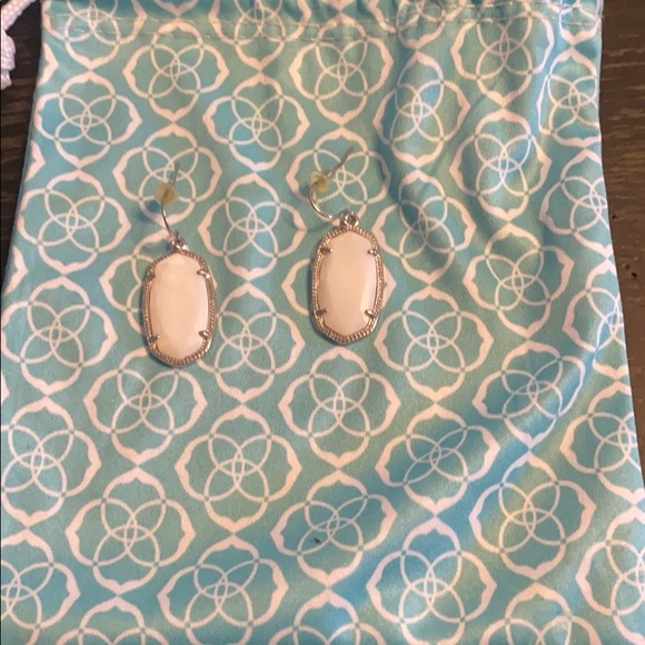 Kendra Scott earrings - Picture 1 of 1